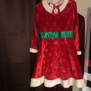 Disney Parks size 6 Small